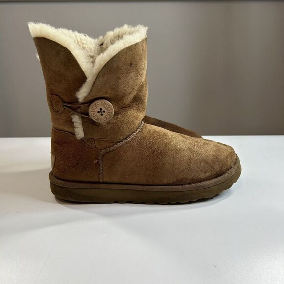 UGG Short Bailey Button Boots Womens 8 Chestnut Suede Shearling Flawed - Picture 3 of 8